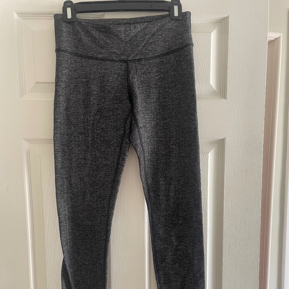 Lululemon Wunder Under pant - size 6 in grey
